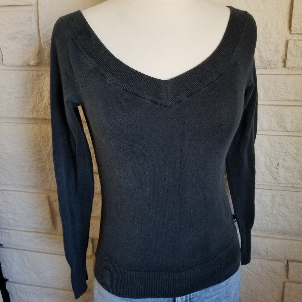 🎈BOGO! Sale: American Eagle Black V Neck Sweater